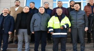 Başkan Gökdere Deprem Bölgesinde