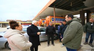 Başkan Gürün’e Karla Mücadeleye Yönelik Ekiplerden Bilgi Aldı