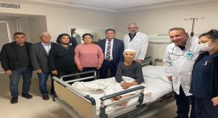 Başkan Tokat’ın annesi Gülcihan Tokat taburcu oldu