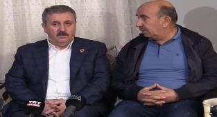 Destici ’den Depremzedelere Ziyaret