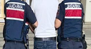 Efeler’de aranan şüpheli yakalandı