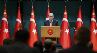 Erdoğan'dan deprem konutları açıklaması