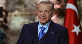 Gazetecilerin Yeşil Pasaport Talebi Cumhurbaşkanı'na İletildi.