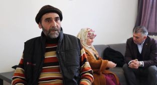 Hayırsever Depremzedeye Anahtarı Verdi Gitti