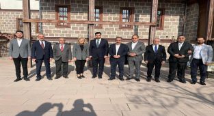 İnan: “Ak Parti Gençler Arasında Birinci Sırada”