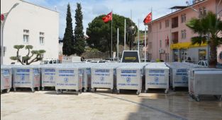 Koçarlı Belediyesine 535 adet çöp konteyneri hibe edildi