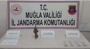'Likya' Dönemine Ait Heykelcik Ve Uyuşturucu Hap Ele Geçirildi
