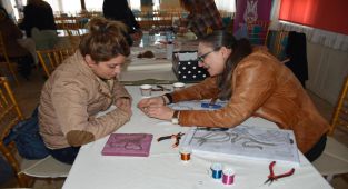 Manisa Şehzadeler Belediyesi'nden depremzede aileler için workshop