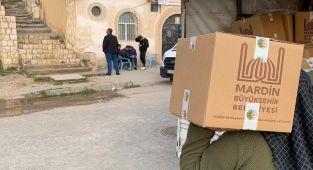 Mardin Büyükşehir, 50 bin ihtiyaç sahibi aileye ramazan kolisi