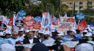 Memur-Sen'den Kamu İşveren Heyetinin zam oranları teklifine protesto