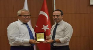 MİLAS'LI BAŞHEKİMİN BAŞARISI..