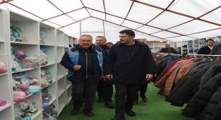 Murat Kurum, İslahiye Ve Nurdağı’nda Konteyner Kentte Yaşayan Depremzedeleri Ziyaret Etti