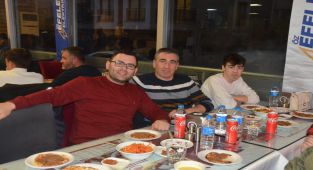 Öz Efeler Elektrik personeli iftar yemeğinde buluştu
