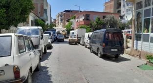 Pazar kurulduğunda otopark sorunu ikiye katlanıyor