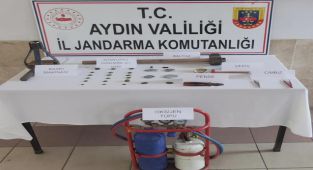 Sahte tarihi eser imalathanesine baskın