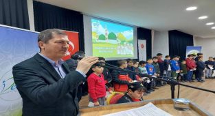 TOKAT'TA CAMİYE GİDEN ÇOCUKLAR ÖDÜLLENDİRİLDİ