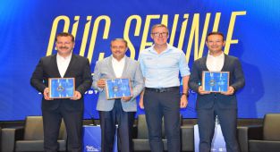 Triatlon Yarışları Balıkesir’de Başladı