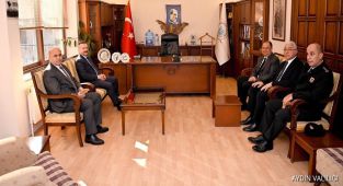 Vali Aksoy’dan Başkan Dinçer’e Geçmiş Olsun Ziyareti