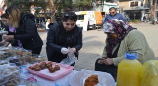 Veliler ve öğretmenler depremzede öğrenciler tek yürek oldu