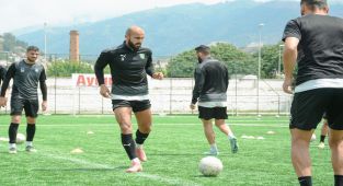 Yeşil beyazlılar hazırlıklarını sürdürüyor
